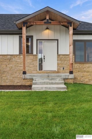 7755 Aero Circle, Lincoln, NE 68516