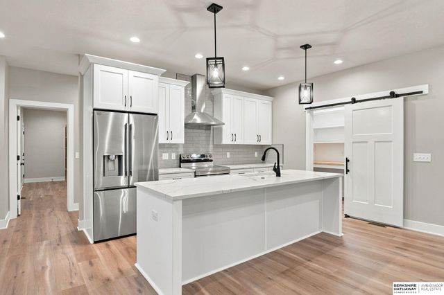 7755 Aero Circle, Lincoln, NE 68516