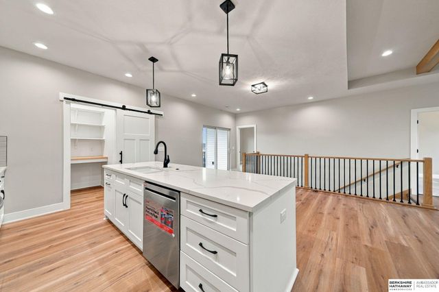 7755 Aero Circle, Lincoln, NE 68516