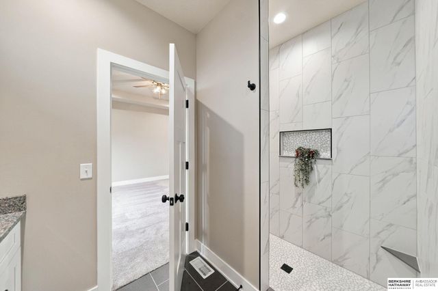 7755 Aero Circle, Lincoln, NE 68516