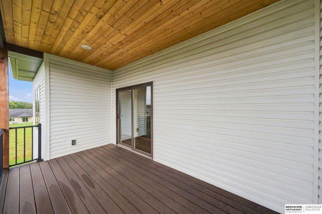 7755 Aero Circle, Lincoln, NE 68516