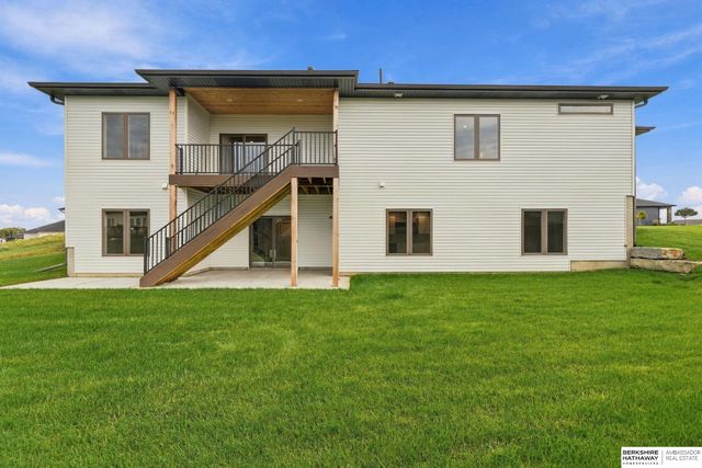 7755 Aero Circle, Lincoln, NE 68516
