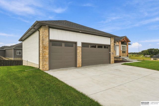 7755 Aero Circle, Lincoln, NE 68516