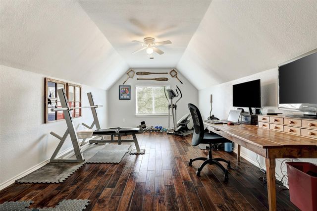 300 Champions DR, Georgetown, TX 78628