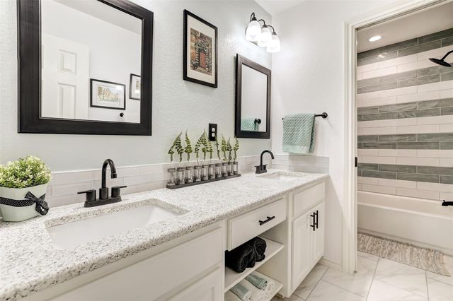 300 Champions DR, Georgetown, TX 78628