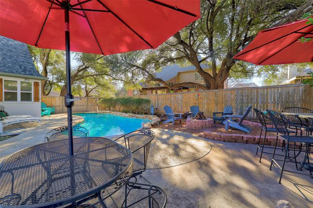 300 Champions DR, Georgetown, TX 78628