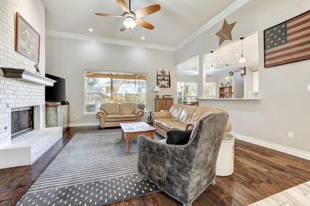 300 Champions DR, Georgetown, TX 78628