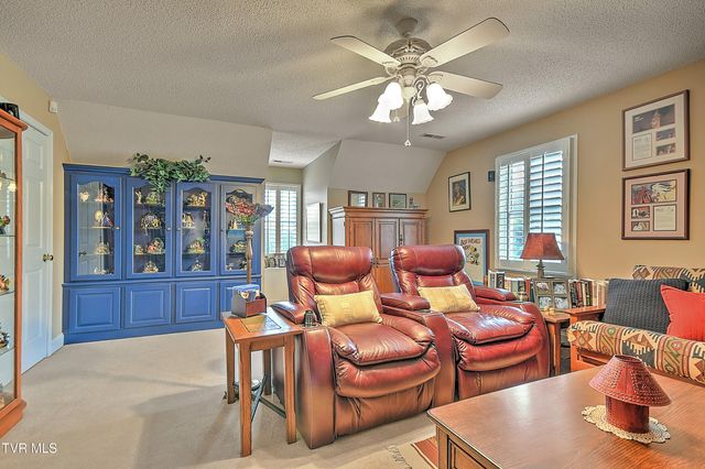 1018 Sunrise Valley Drive, Johnson City, TN 37604
