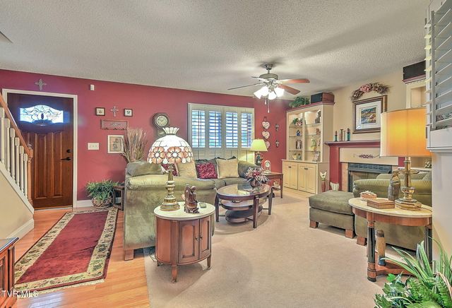 1018 Sunrise Valley Drive, Johnson City, TN 37604