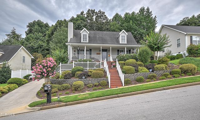 1018 Sunrise Valley Drive, Johnson City, TN 37604
