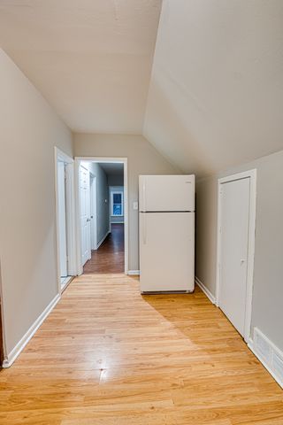 735 Sexton Street 2, Aurora, IL 60505