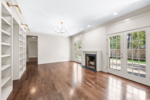 608 Linden Sq, Nashville, TN 37215