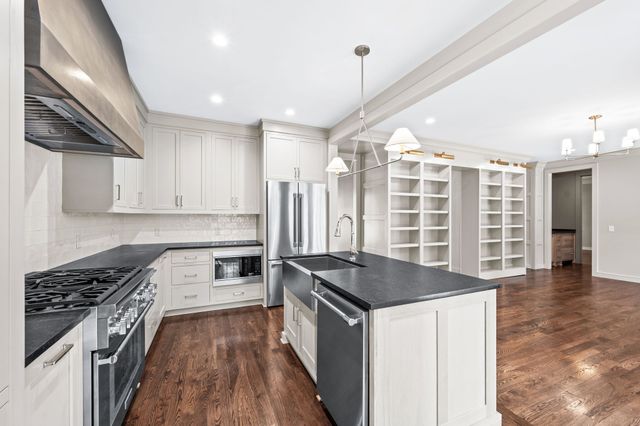 608 Linden Sq, Nashville, TN 37215