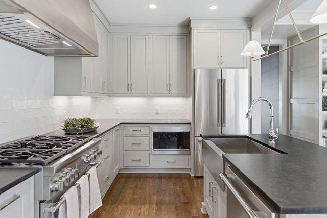 608 Linden Sq, Nashville, TN 37215