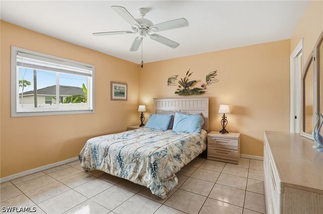 919 NE 18th TER, Cape Coral, FL 33909