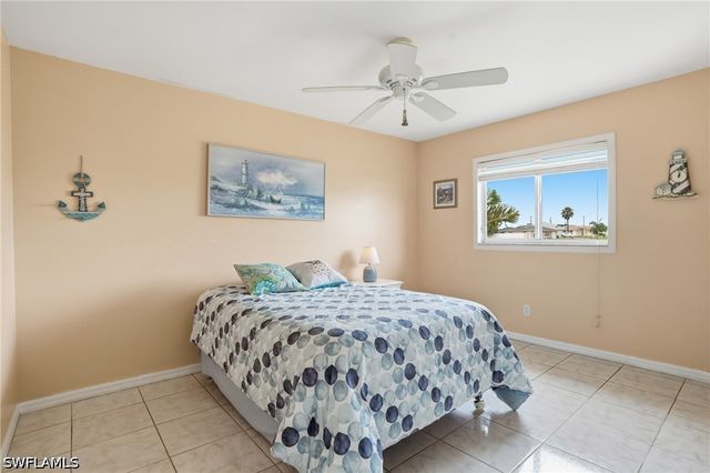 919 NE 18th TER, Cape Coral, FL 33909