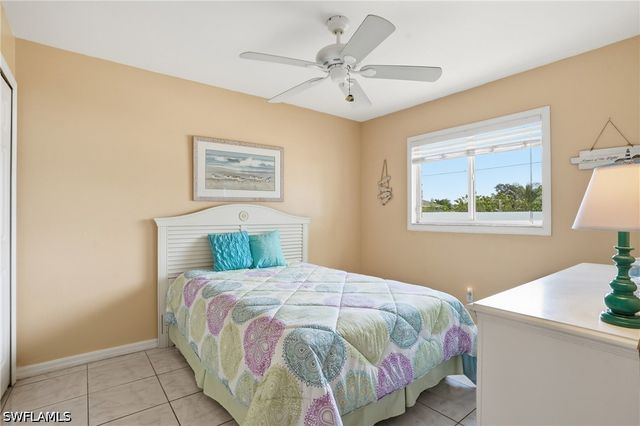 919 NE 18th TER, Cape Coral, FL 33909