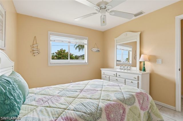 919 NE 18th TER, Cape Coral, FL 33909