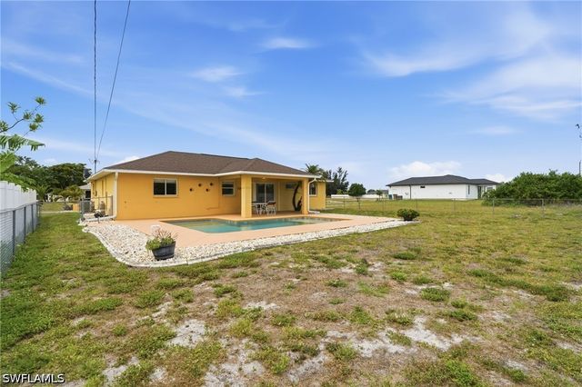 919 NE 18th TER, Cape Coral, FL 33909
