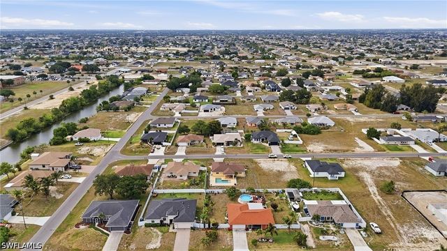 919 NE 18th TER, Cape Coral, FL 33909