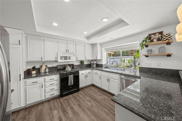 30248 Calle Belcanto, Menifee, CA 92584