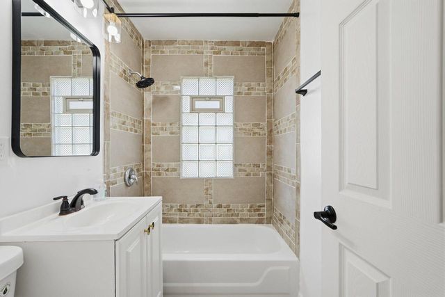 4825 N 25th STREET, Milwaukee, WI 53209