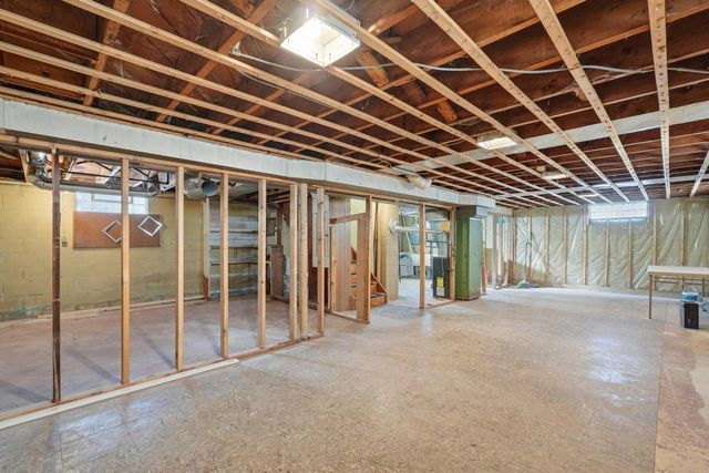 4825 N 25th STREET, Milwaukee, WI 53209