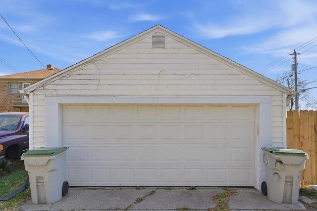 4825 N 25th STREET, Milwaukee, WI 53209