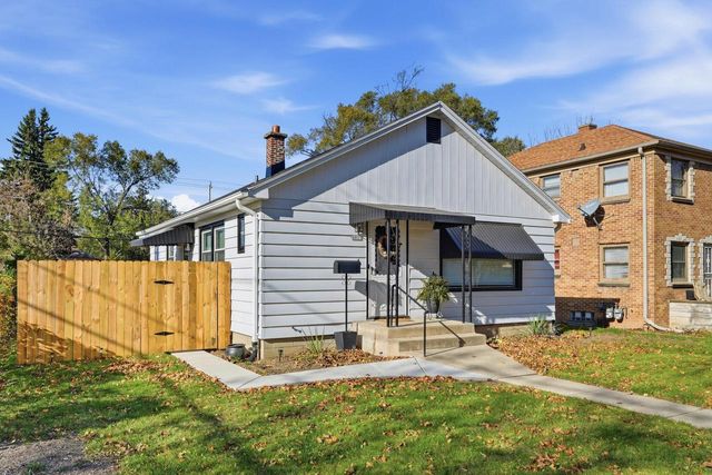 4825 N 25th STREET, Milwaukee, WI 53209