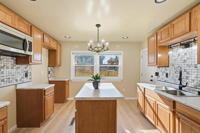 4825 N 25th STREET, Milwaukee, WI 53209