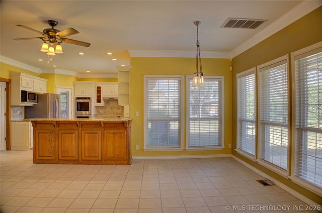 10305 E 90th Street North, Owasso, OK 74055