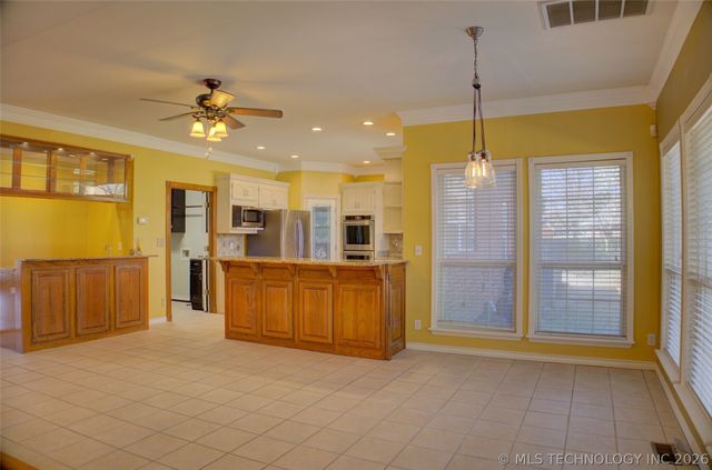 10305 E 90th Street North, Owasso, OK 74055