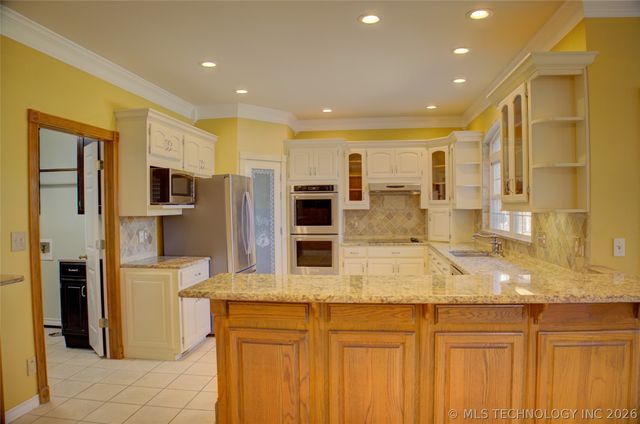 10305 E 90th Street North, Owasso, OK 74055