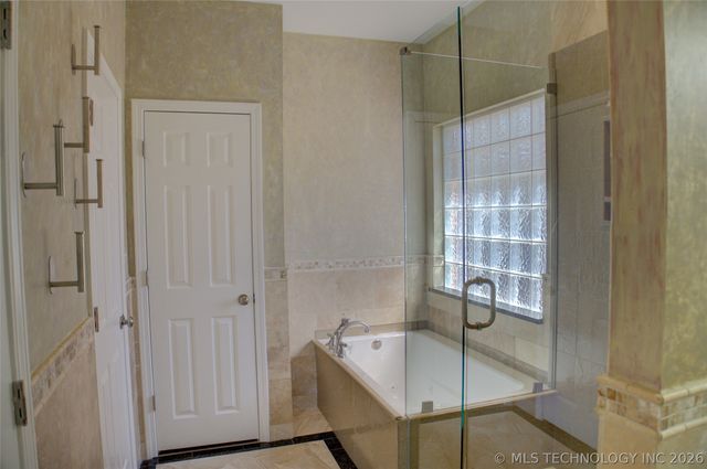 10305 E 90th Street North, Owasso, OK 74055