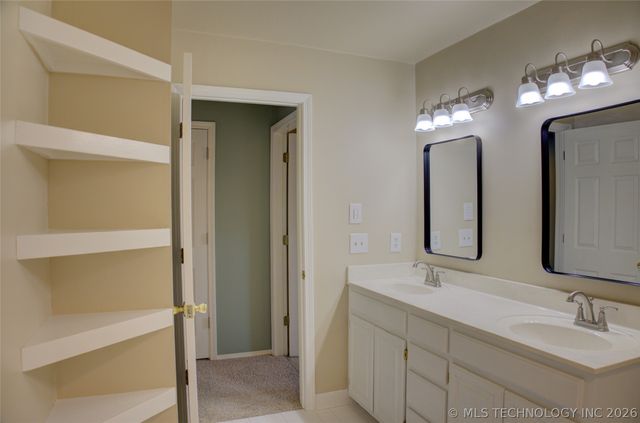 10305 E 90th Street North, Owasso, OK 74055