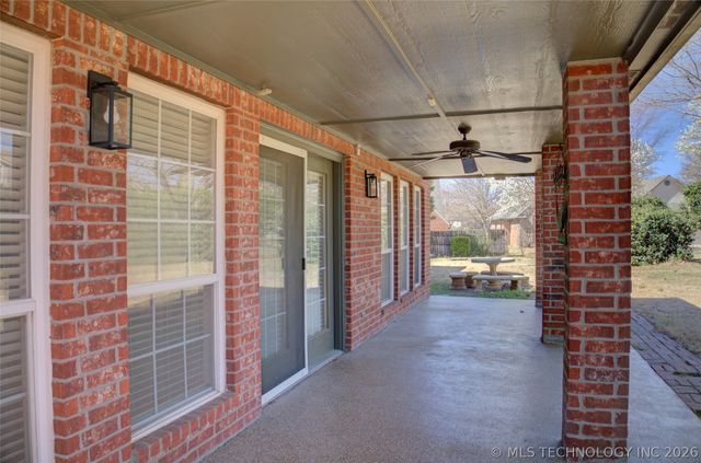 10305 E 90th Street North, Owasso, OK 74055