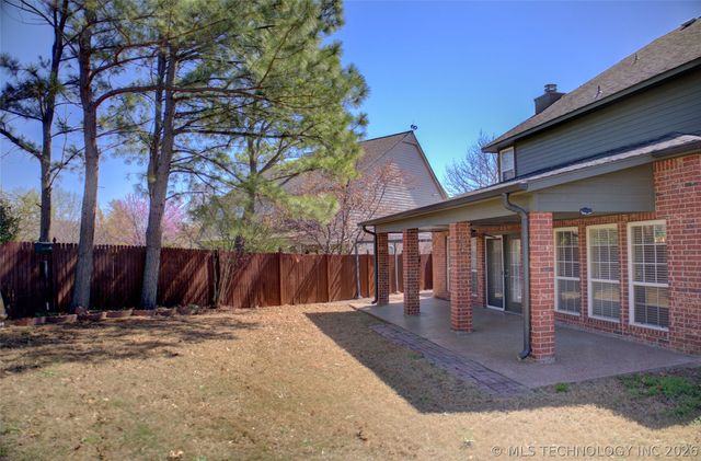 10305 E 90th Street North, Owasso, OK 74055