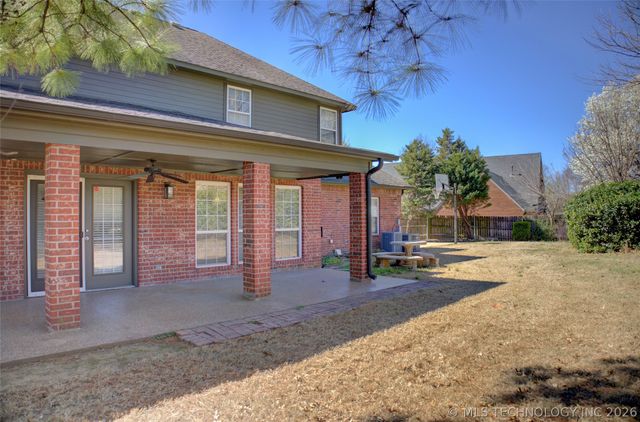 10305 E 90th Street North, Owasso, OK 74055