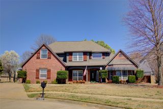 10305 E 90th Street North, Owasso, OK 74055