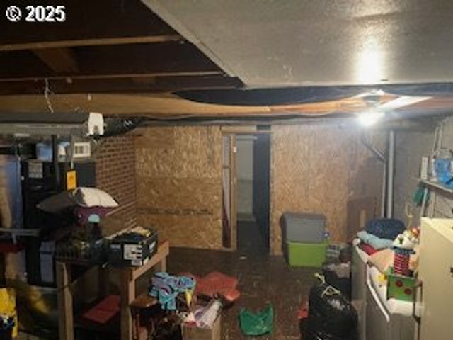 3214 W 10TH St, The Dalles, OR 97058