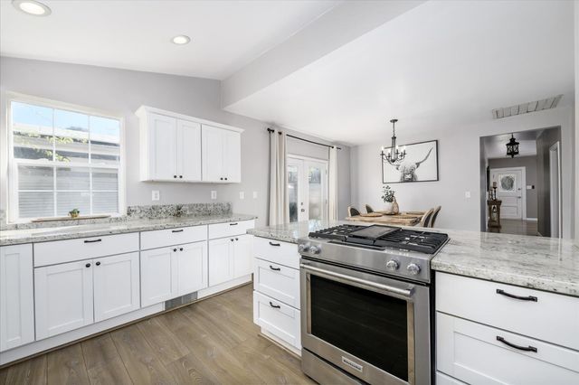 103 E Jackson St, Ione, CA 95640