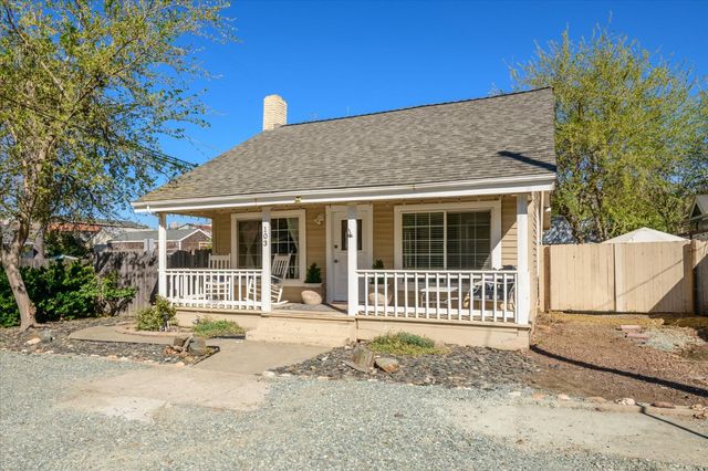 103 E Jackson St, Ione, CA 95640