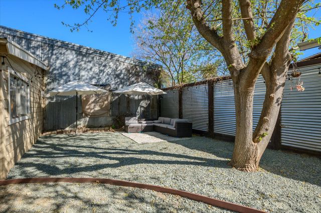 103 E Jackson St, Ione, CA 95640