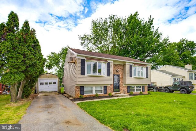 94 PETERSBURG RD, Lancaster, PA 17601