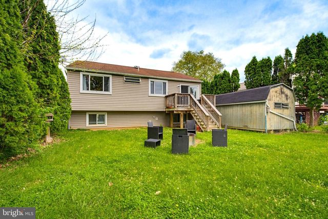 94 PETERSBURG RD, Lancaster, PA 17601