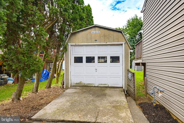 94 PETERSBURG RD, Lancaster, PA 17601