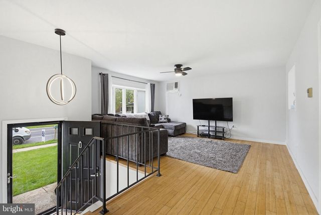 94 PETERSBURG RD, Lancaster, PA 17601
