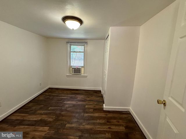 1005 MANNING DR, Fredericksburg, VA 22405