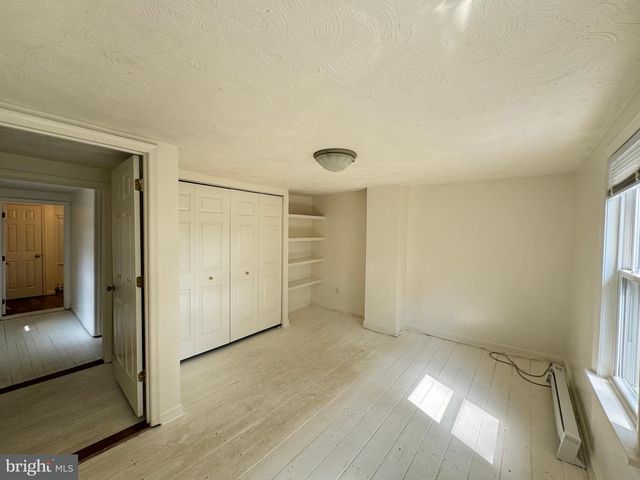 1005 MANNING DR, Fredericksburg, VA 22405