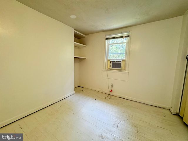 1005 MANNING DR, Fredericksburg, VA 22405